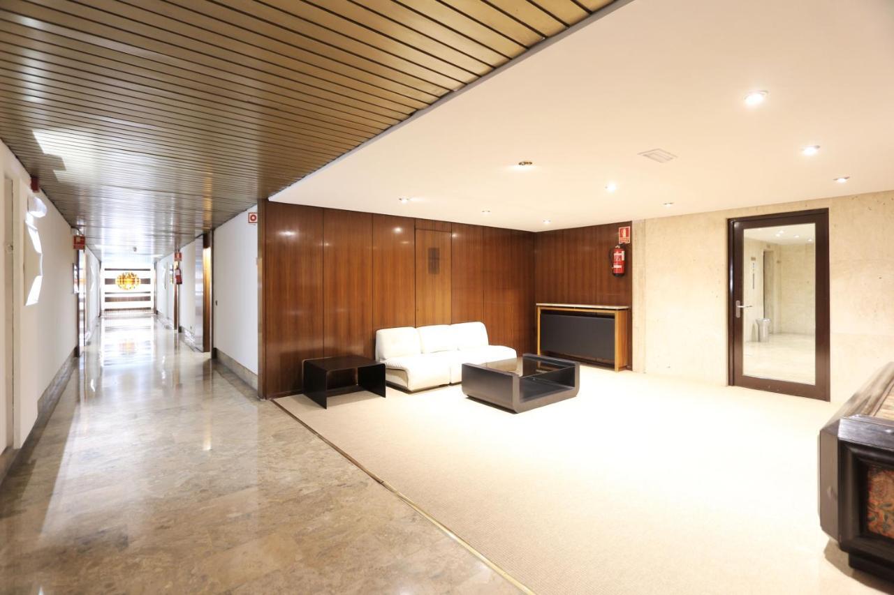 Apartament Urbantec Realty - Plaza De Colon Madryt Zewnętrze zdjęcie